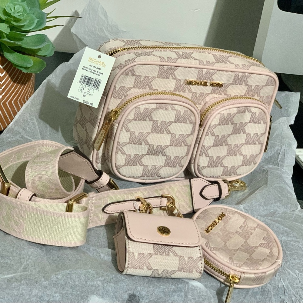 MICHAEL KORS JET SET ITEM MEDIUM PICKET CROSSBODY WITH ATTACHMENTS